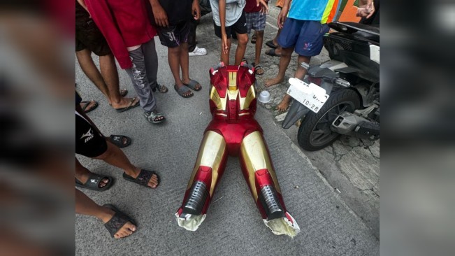 Iron Man Ahmad Sahroni Dijarah Massa, Warganet: Gagal Menahan Amukan Warga